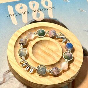 Swiftie friendship bracelet | 1989